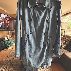 Highline Collective - XS super soft very cute jean like trench-coat